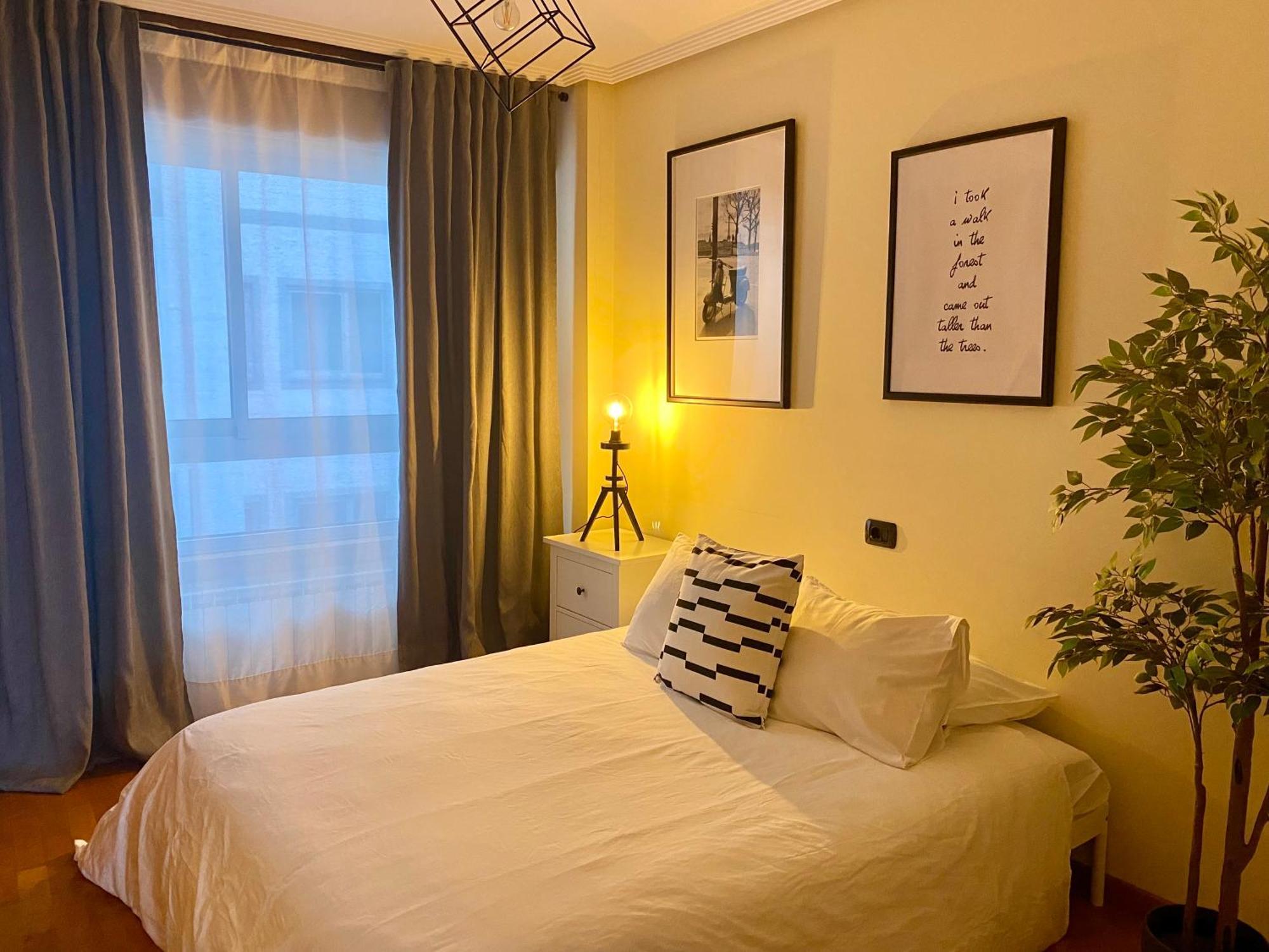 Parking, Vistas Al Mar Y Tres Habitaciones A Coruña Εξωτερικό φωτογραφία